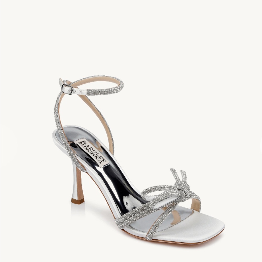 Effie Strappy Bow Stiletto Heels Badgley Mischka Size 8